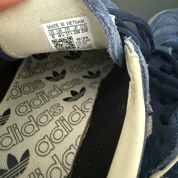 Adidas Handball Spezial Shoes (Night Indigo, Cream White, Cloud White; US M5/W6) - Picture 5 of 16